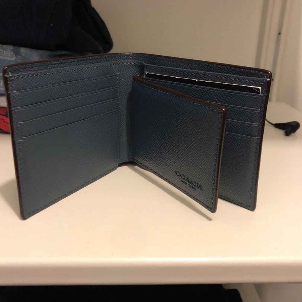 Mens coach wallet - Picture 2 of 5